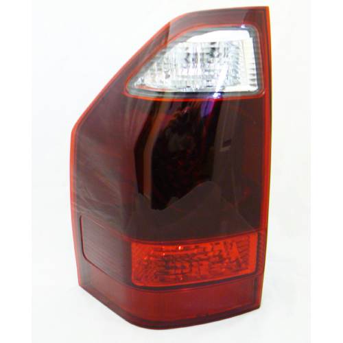 MITSUBISHI SHOGUN INCL. PAJERO 2004-2007 REAR TAIL LIGHT PASSENGER SIDE N/S