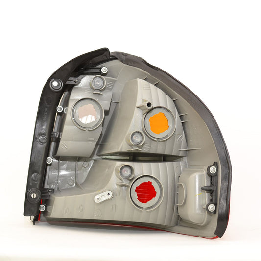 HYUNDAI SANTA FE 2000-2004 REAR TAIL LIGHT PASSENGER SIDE N/S