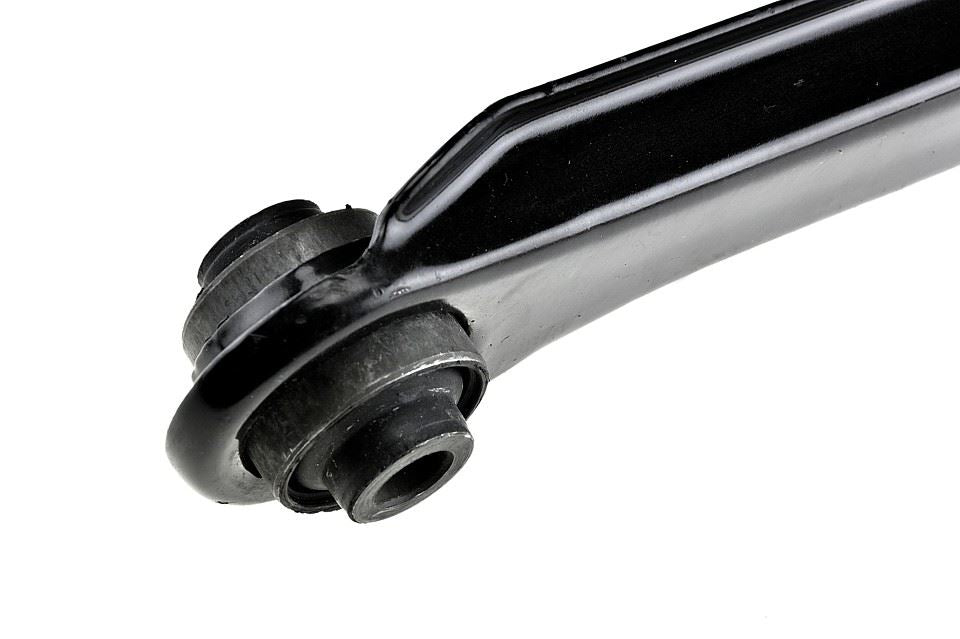 Mitsubishi Carisma 1995-2006 Lower Right Rear Wishbone Suspension Arm