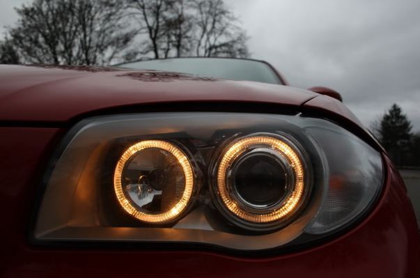 BMW 1 SERIES E87 5 DOOR HATCH 2004-3/2007 CHROME ANGEL EYES HEADLIGHTS PAIR