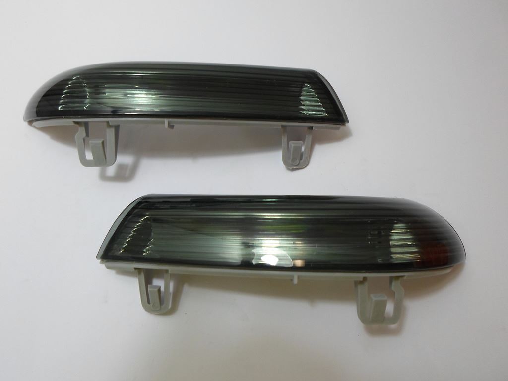 Volkswagen Passat Mk5 2005-3/2011 Wing Mirror Indicators Smoked 1 Pair O/S & N/S