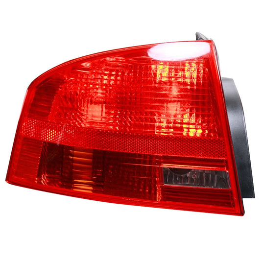AUDI A4 MK2 SALOON 2004-2008 REAR TAIL LIGHT PASSENGER SIDE N/S