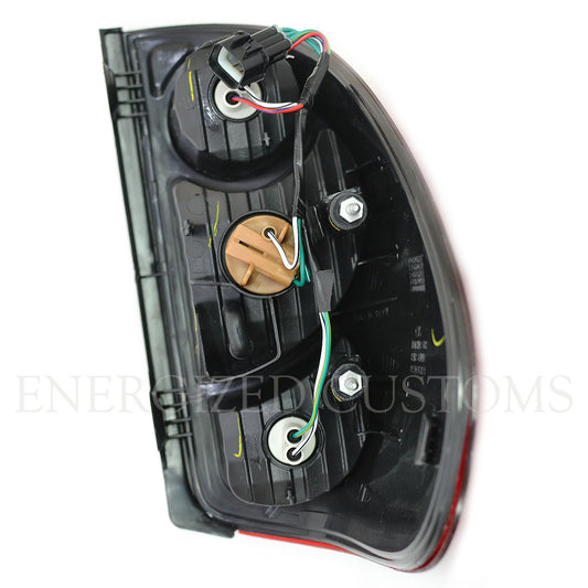 MITSUBISHI L200 PICKUP 2006-2015 REAR TAIL LIGHT DRIVERS SIDE RIGHT O/S