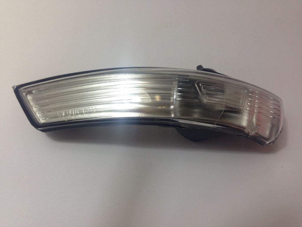 Ford Focus Mk2 3/2008-6/2011 Wing Door Mirror Indicator Clear Drivers Side O/S