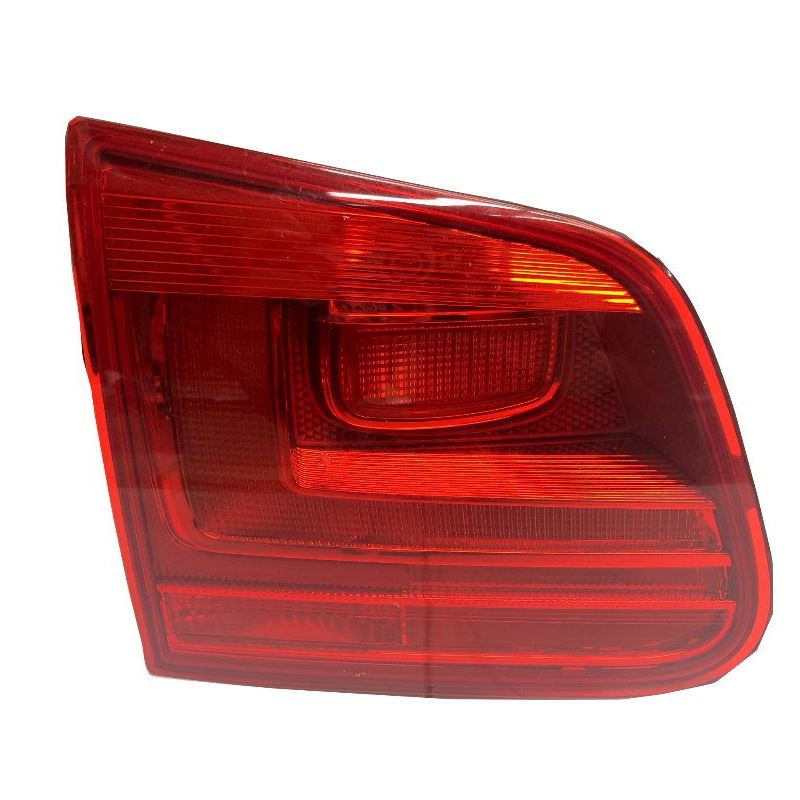 VW TIGUAN 2011-2015 INNER REAR TAIL LIGHT PASSENGER SIDE N/S