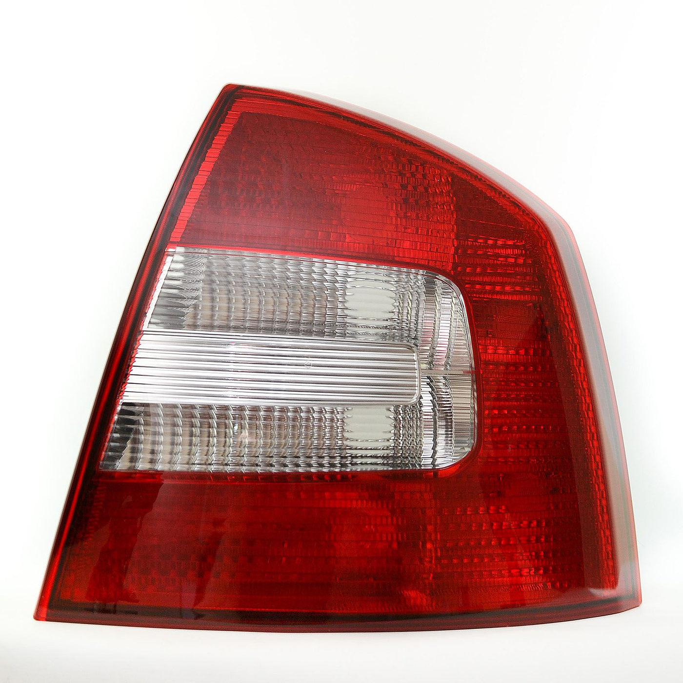 SKODA OCTAVIA MK2 HATCHBACK 2009-2013 REAR TAIL LIGHT DRIVERS SIDE O/S