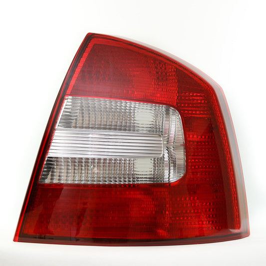 SKODA OCTAVIA MK2 HATCHBACK 2009-2013 REAR TAIL LIGHT DRIVERS SIDE O/S
