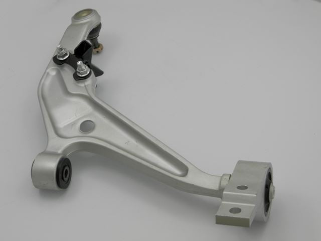 For Nissan X-Trail 2000-2007 Front Left Lower Wishbone Suspension Arm